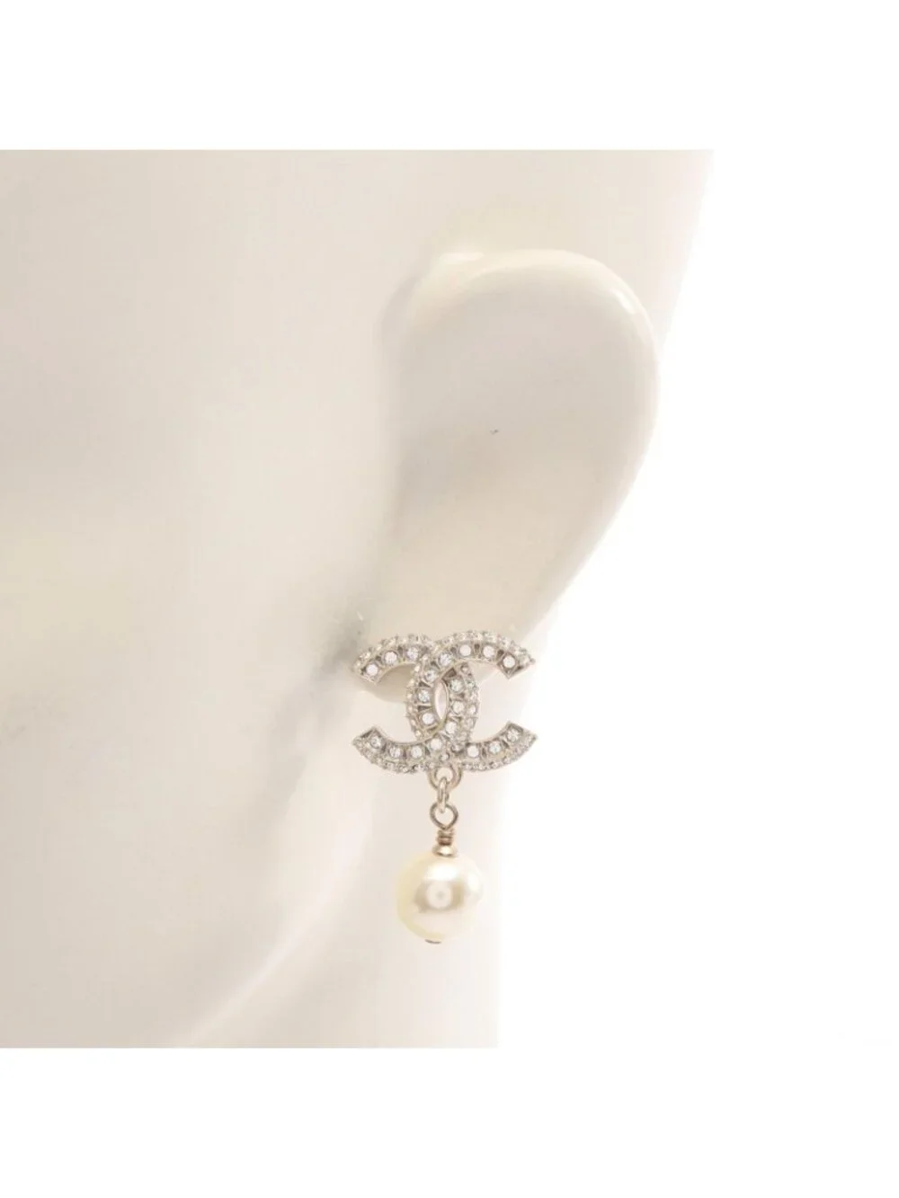 Chanel Earrings CC Logo